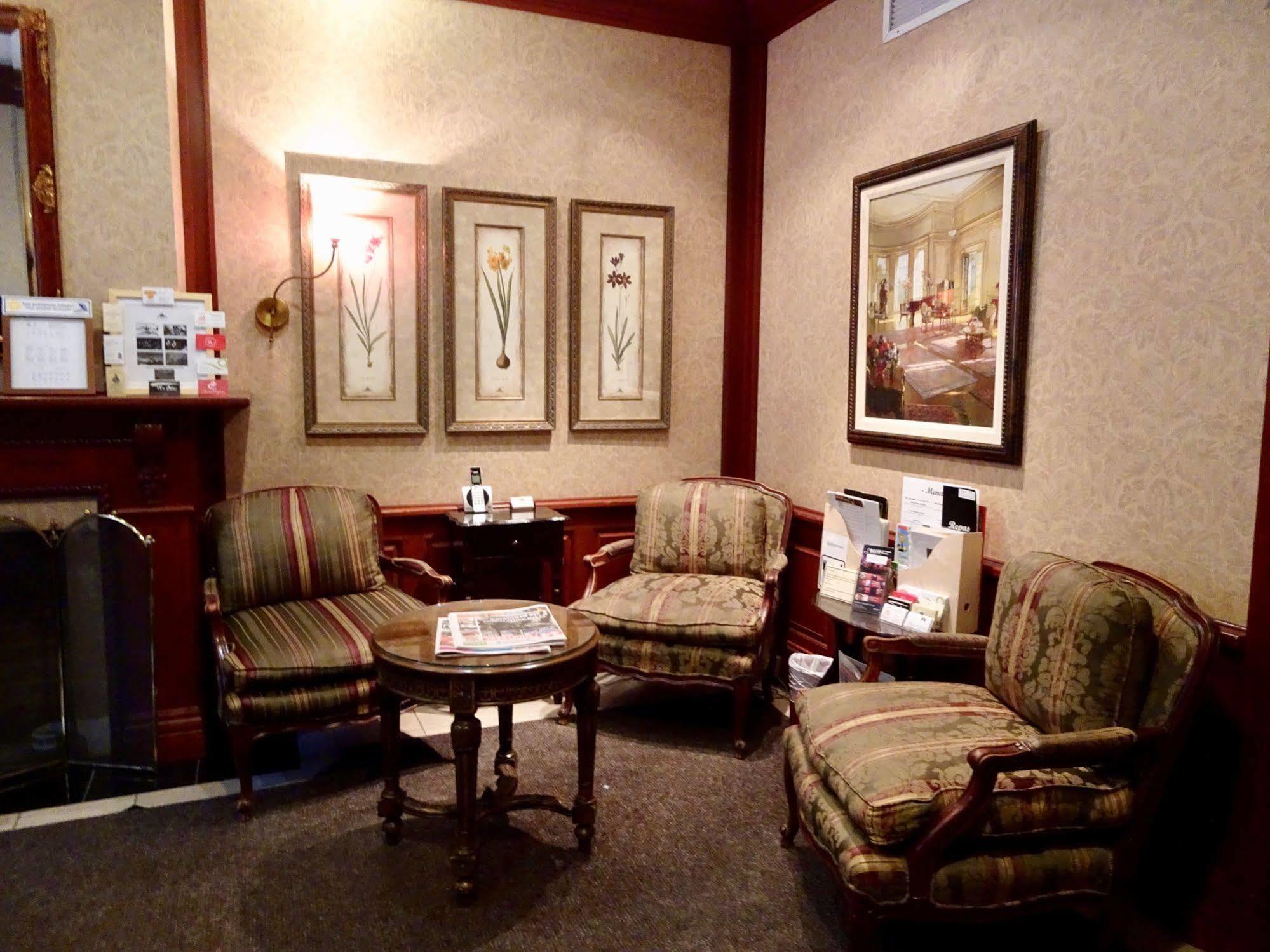Le Jardin D'antoine Inn Montreal
