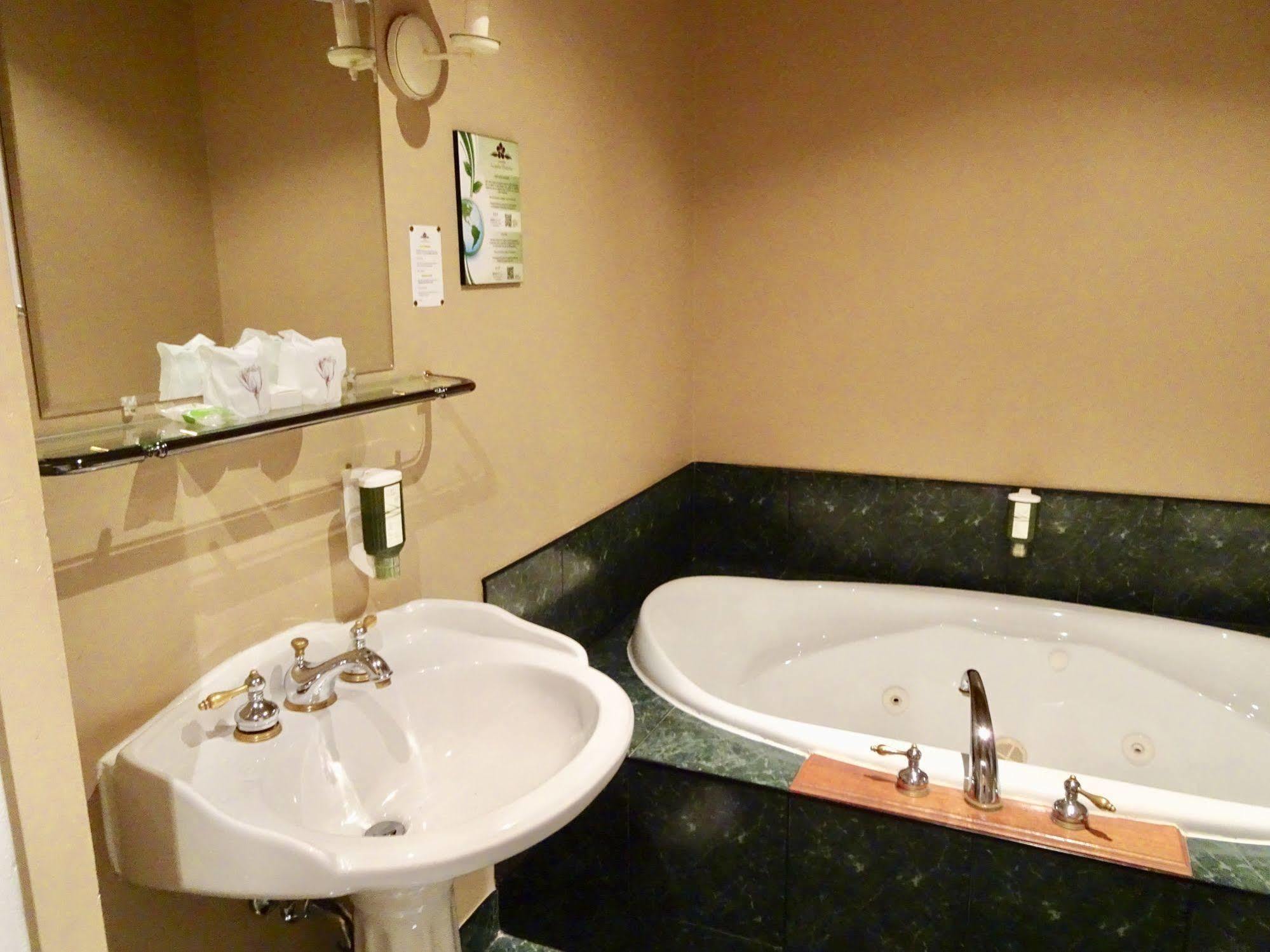 Le Jardin D'antoine Inn 3*